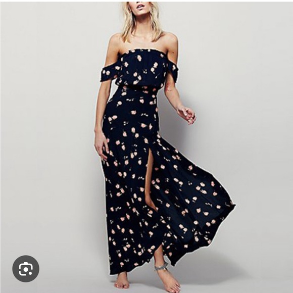 Flynn Skye structured wrap dress. True to size, great dress. - Picture 12 of 12